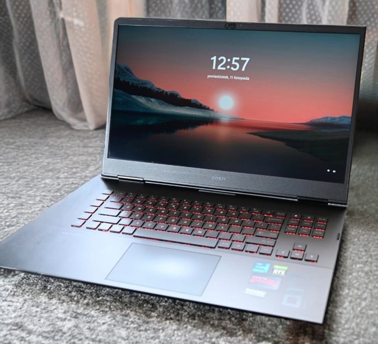 Gamingowy Laptop HP Omen 17 RTX 3070 i7 11800h 32Gb ram.Box Gratis