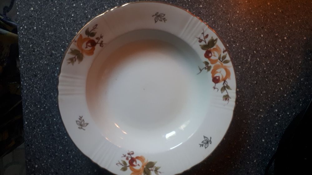 Тарелки  глубокие Украина