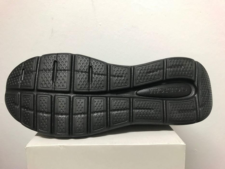 Buty Adidas Cloudfoam czarne – rozmiar 46