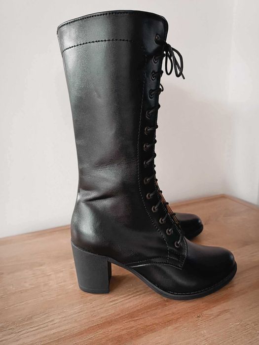 Obuwie ludowe skórzane obcas 7 cm pod wymiar