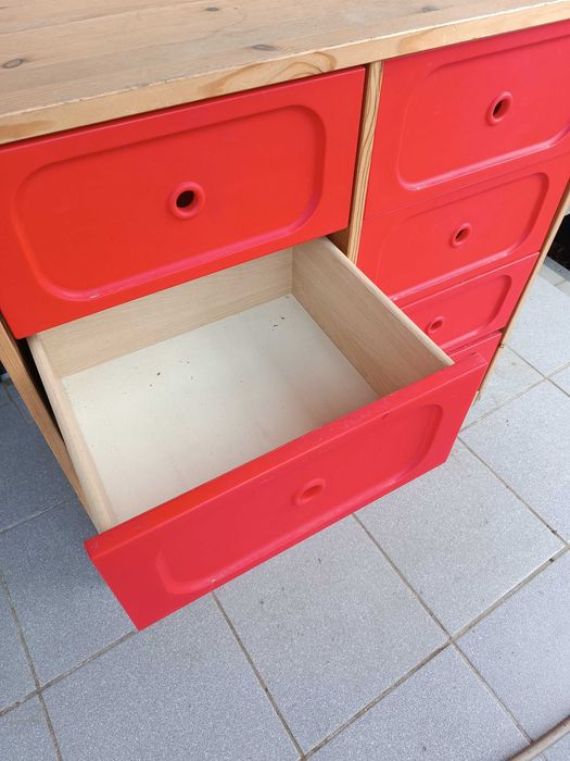 komoda trofast regał szafa szafka ikea szufladami szuflada dzieci