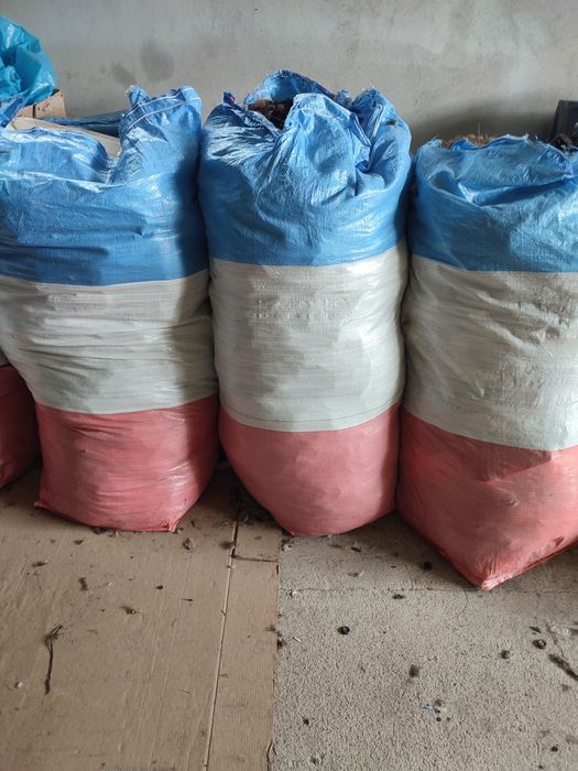 Віддам відходи від дубльонки(шкіри)! Доставлю фасоване а мішках.