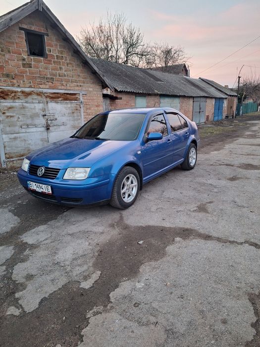 Продам Volkswagen Bora 1.6 16к  (бензин, 2000 рік).
