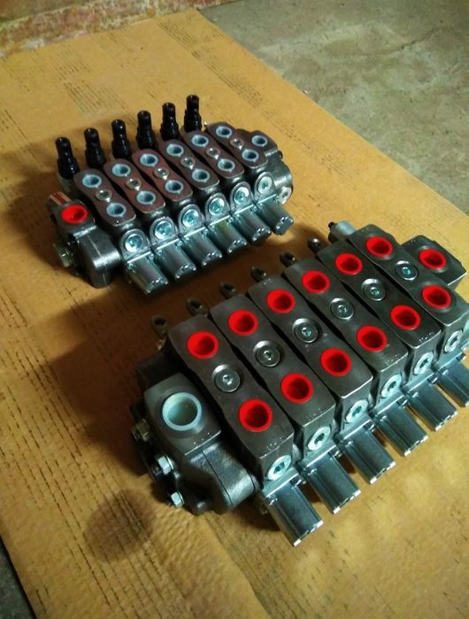 Гидрораспределители для манипуляторов.