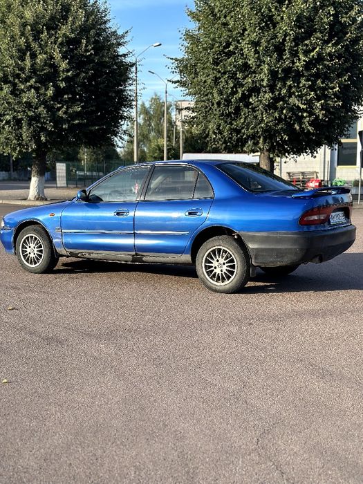Mitsubishi Galant