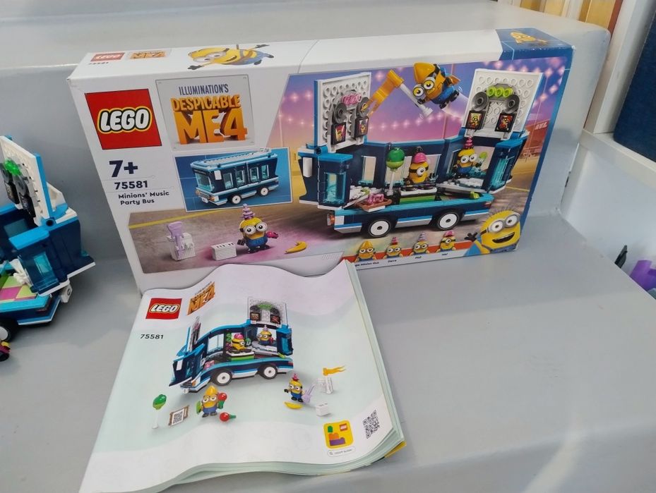 Lego 75581 Imprezowy Autobus Minionków