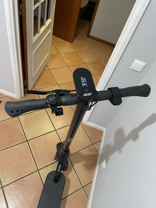 Trotinete com defeito
