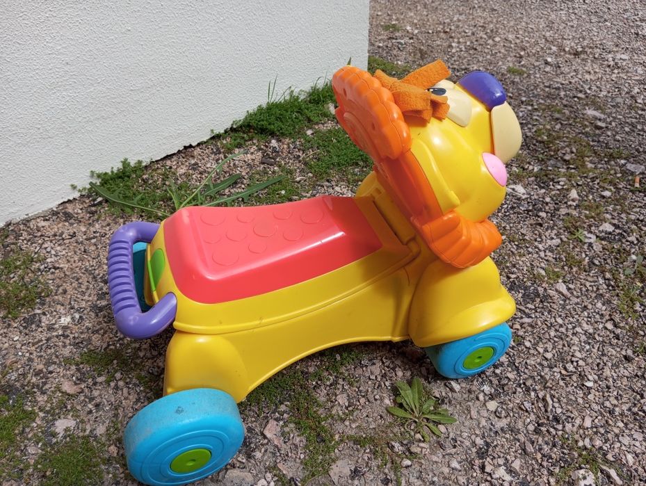 Carro de passeio para criança