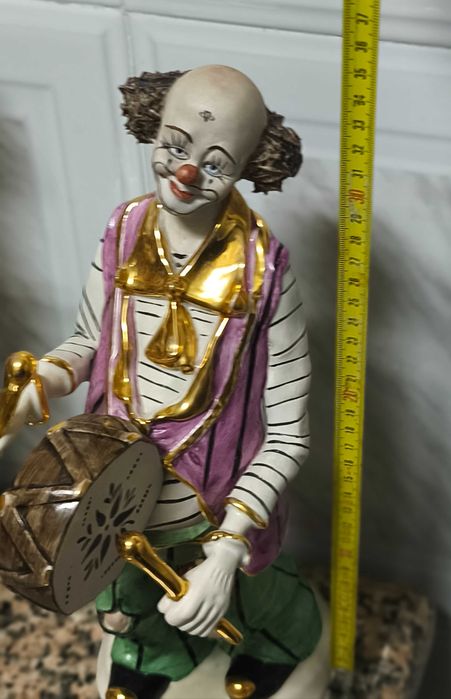 Palhaço em porcelana