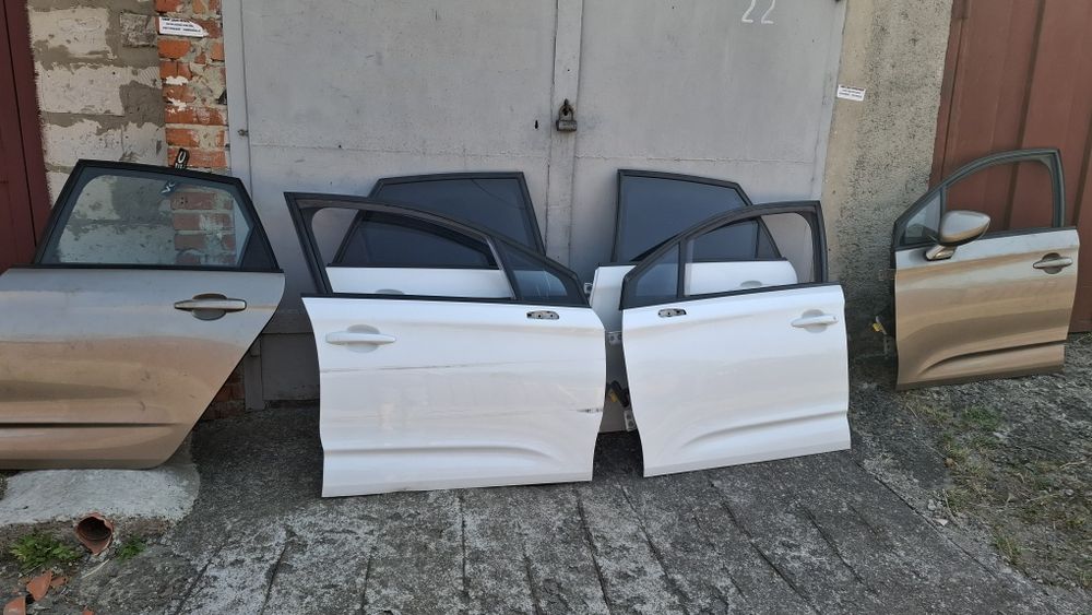 Двері Citroen C4 B7 дверка Citroën c4 b7 дверь ситроен с4 б7