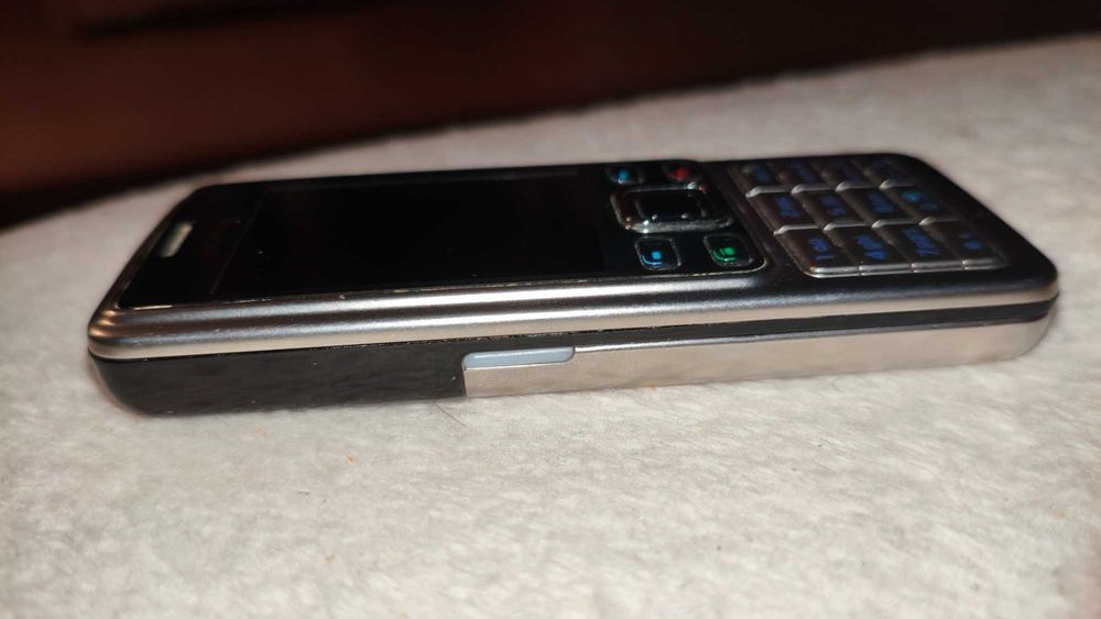 Nokia 6300 Impecável! (Bateria nova, carregador e SD card de 2GB)