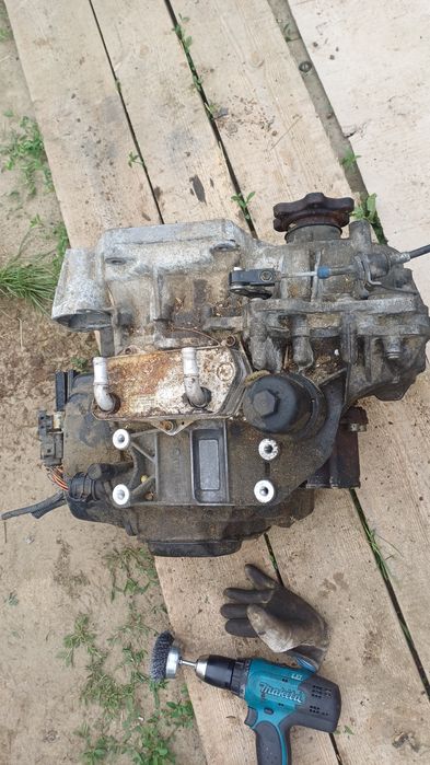 АКПП PBE Volkswagen aydi по запчастинах втріснутий корпус