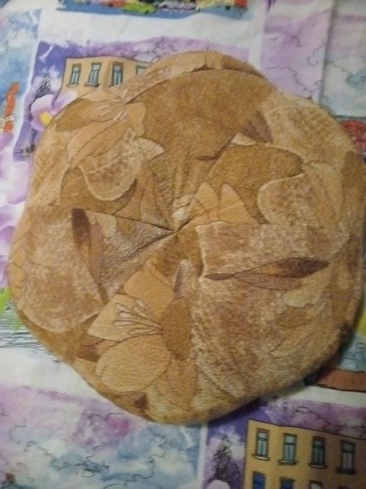 Подушки інтер'єрні на диван