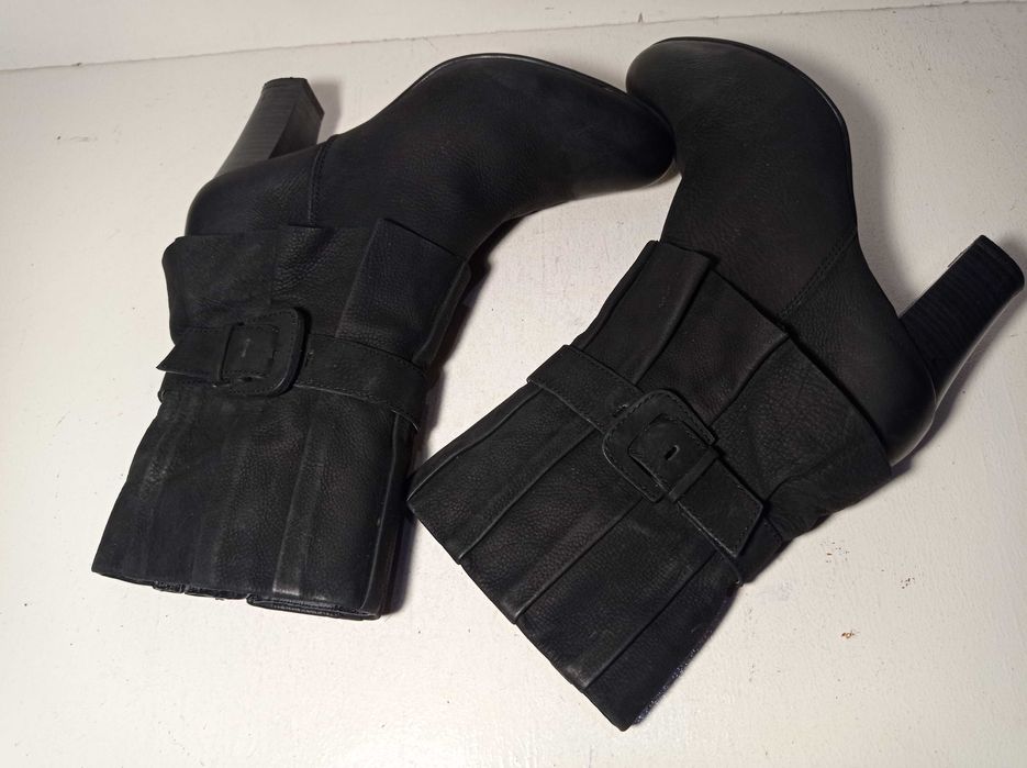 botki skórzane Caprice