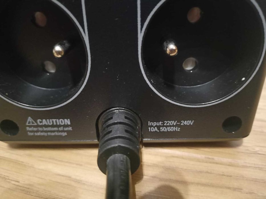 UPS APC Power-Saving Back-UPS Pro1500  1500VA 865W