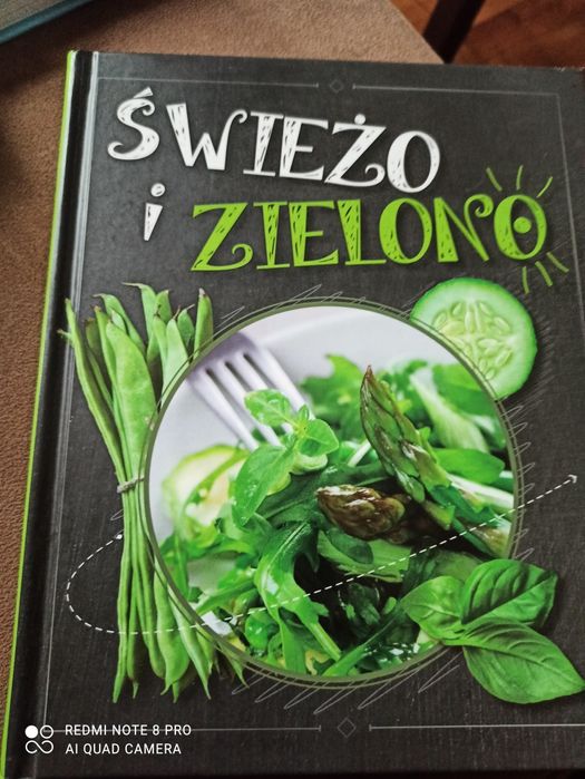 Książka świeżo i zielono
