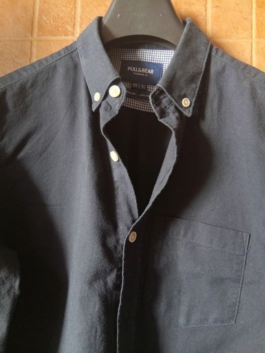 Camisa de homem azul escuro da Pullbeer