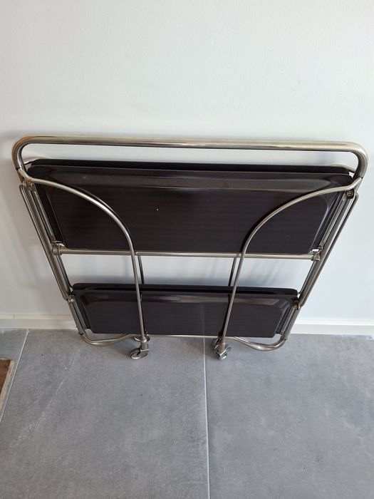 Mesa articulada  com rodas