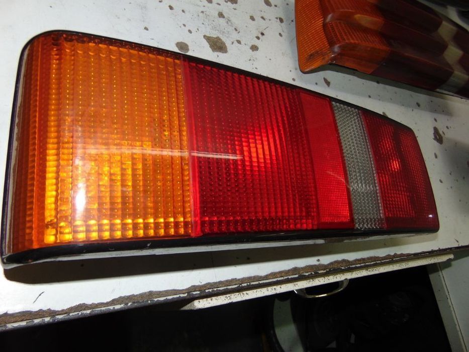 ford orion farolins traseiros