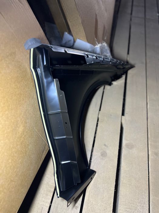 Крыло левое/правое Mercedes CLS W218 2011-2018 A2188800118/A2188800218