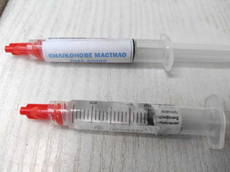 Термостойкая смазка ПМС-60000 шприц 2мл. Силиконовое масло