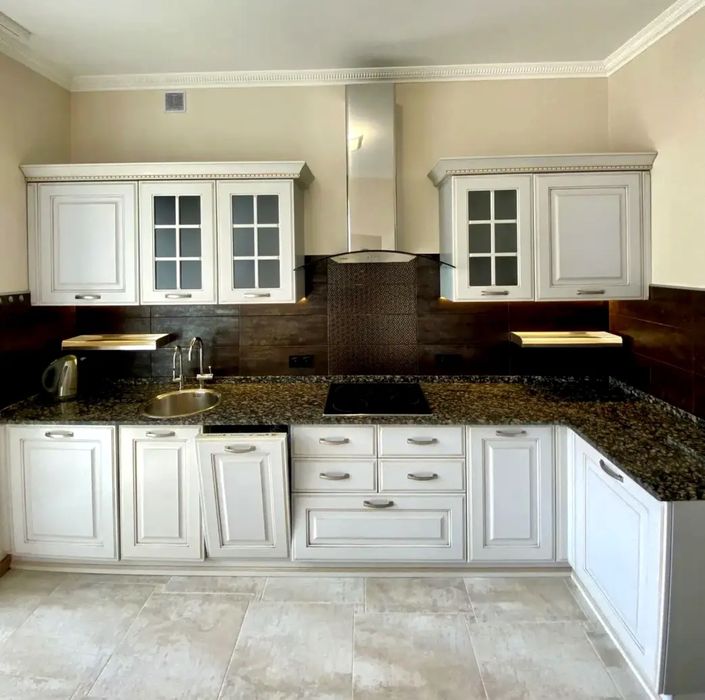 Аренда 2к квартиры Шевченковский район, Черновола, метро Университет