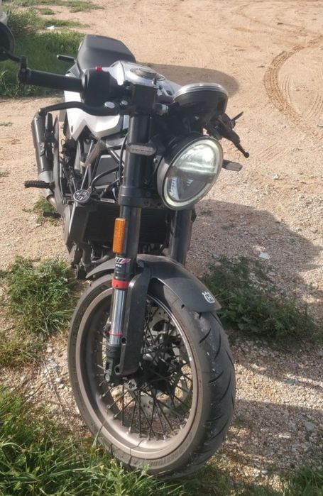 Husqvarna Vitpilen 401