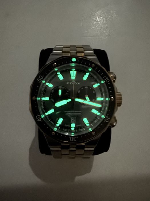 Швейцарський годинник Edox Delfin Chronograph