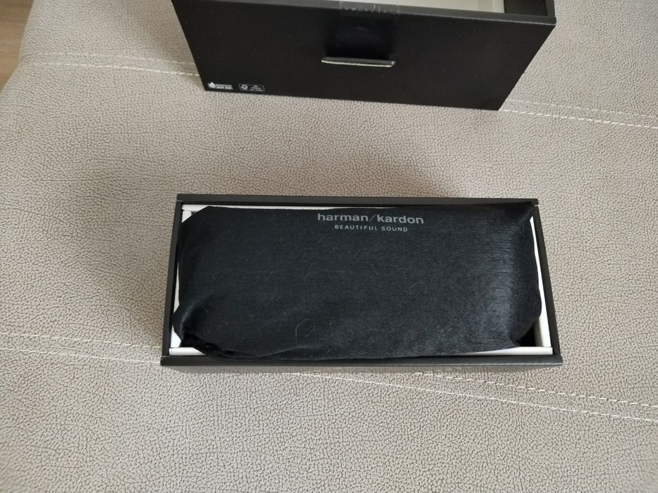 Coluna harman kardon luna nova com factura.