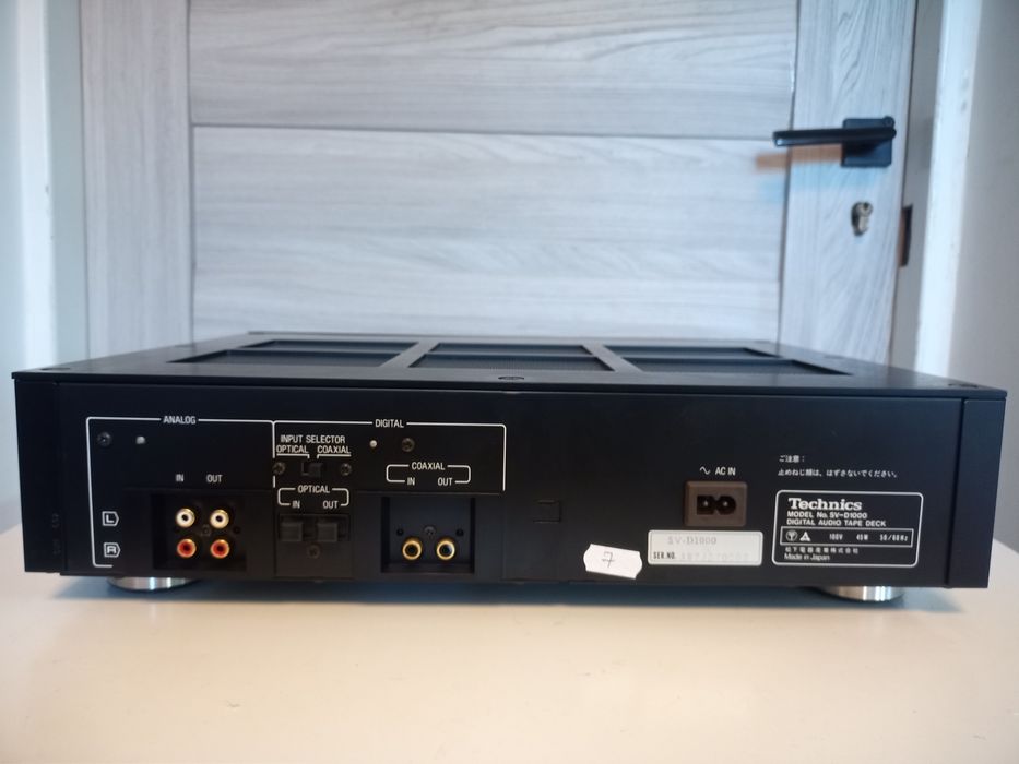 Sprzedam Technics SV-D1000
