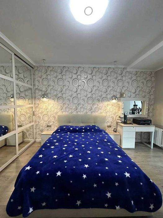Продам 3 комн. квартиру 109 м² ЖК Приоритет новострой с ремонтом Солнечный NK