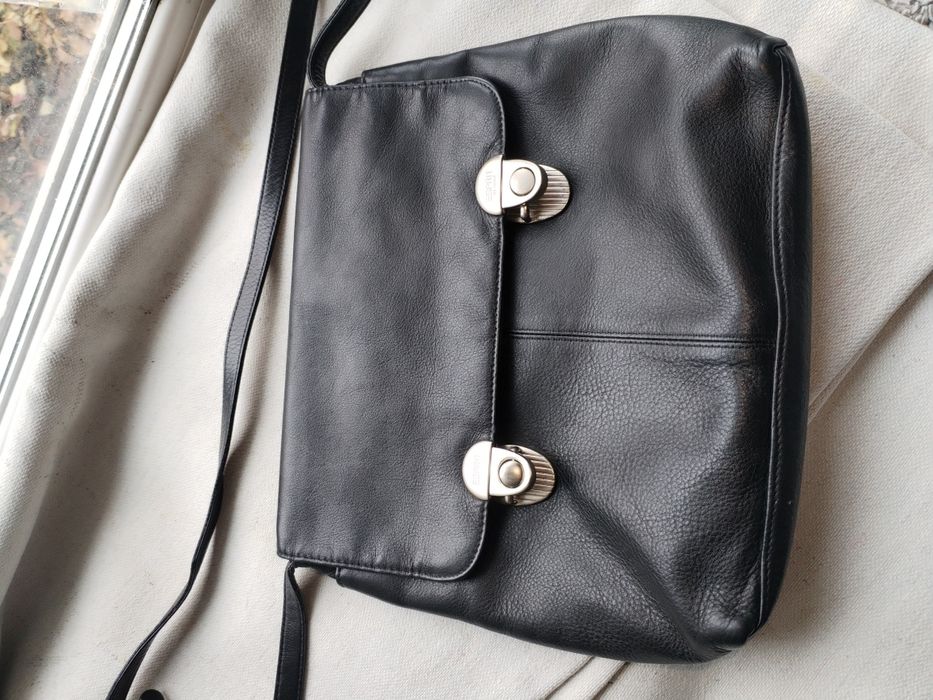 Продам кожаную сумку