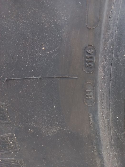 Opona 800 70R38 Michelin X bib.