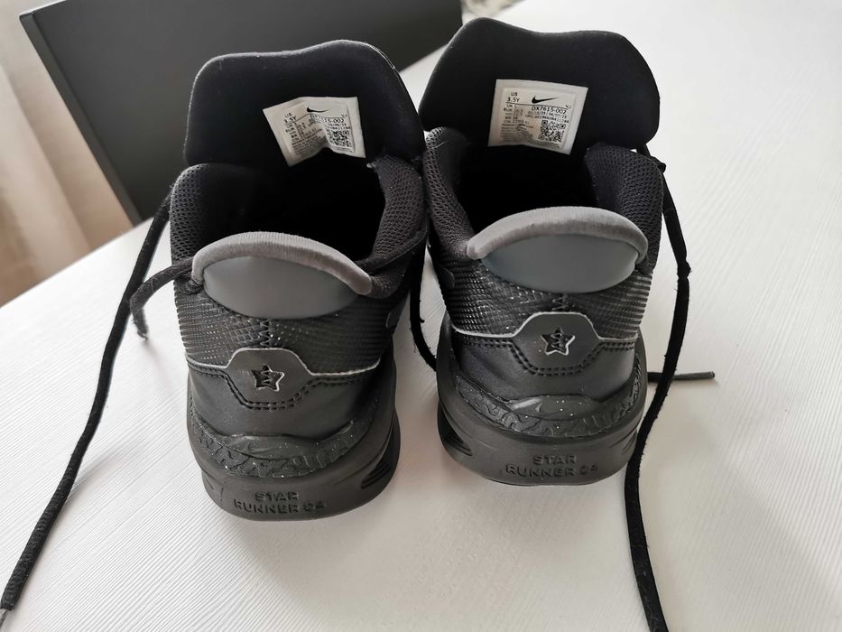 Dziecięce buty Nike Runner  22,5-23 cm wewnątrz