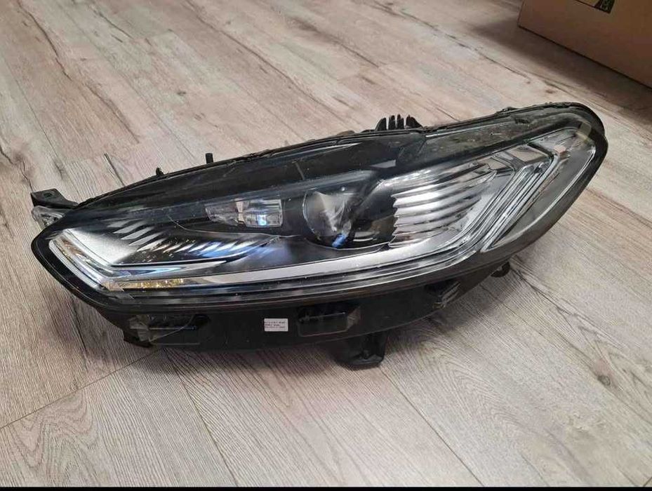 Reflektor LED Mondeo MK5 ES73-13D155-CG (usterka elektroniczna)