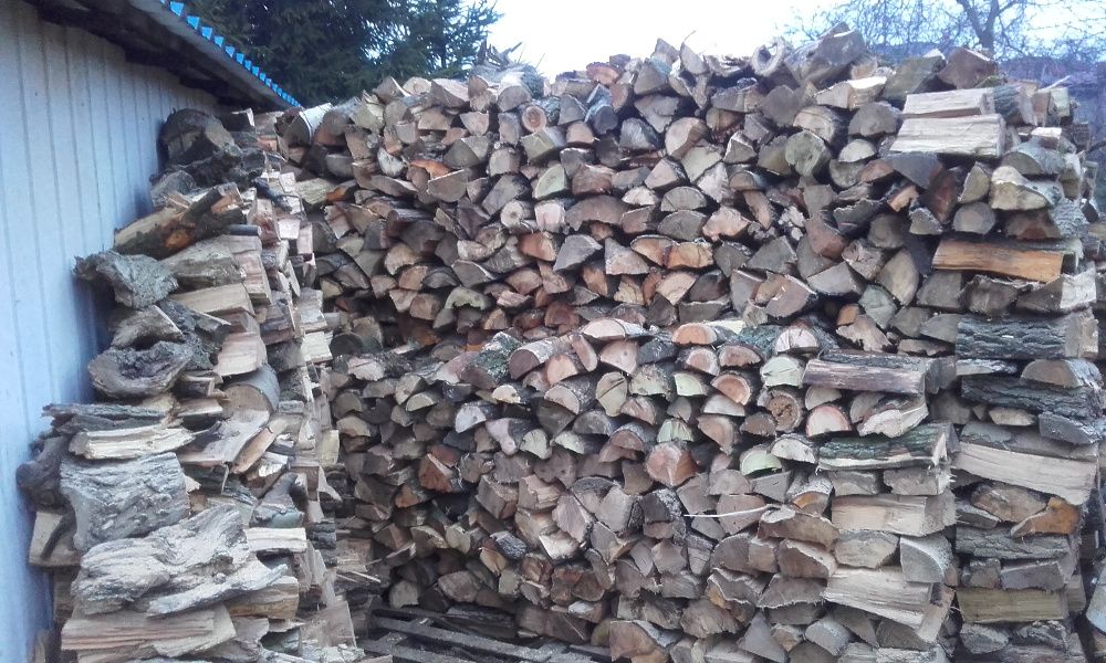 Drewno opałowe oraz kominkowe sezonowe.