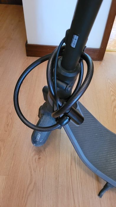 Trotinete Elétrica Ninebot Segway E2 II + Capacete Bluetooth + Cadeado