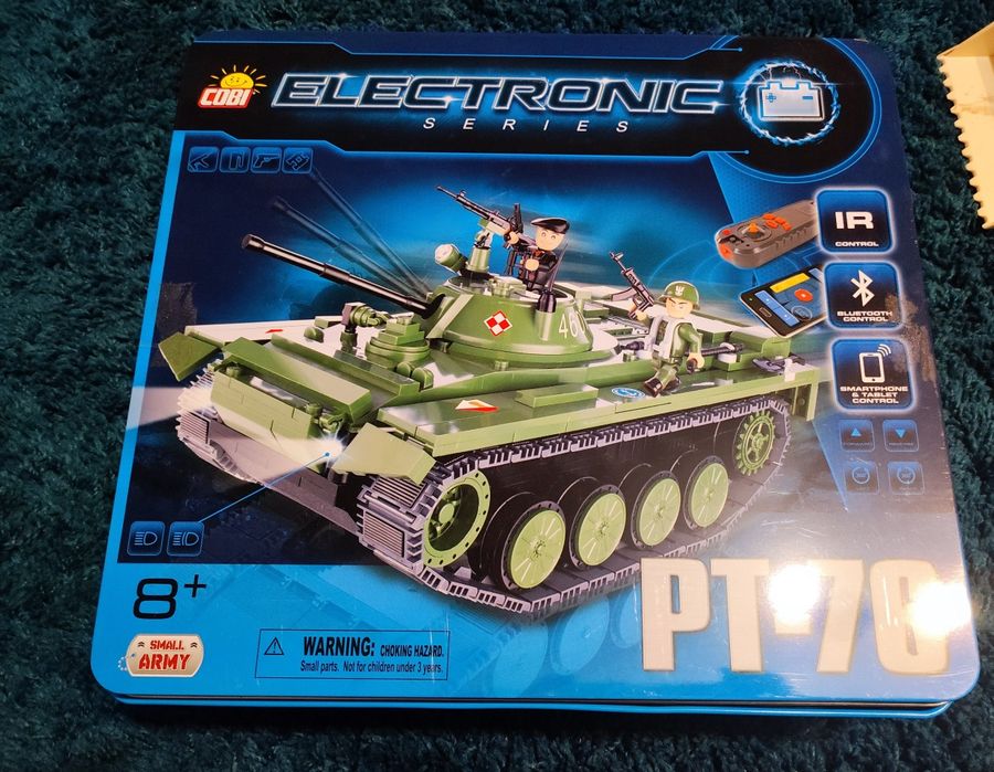 Cobi electronic 21906 czołg PT-76 Bluetooth sterowany