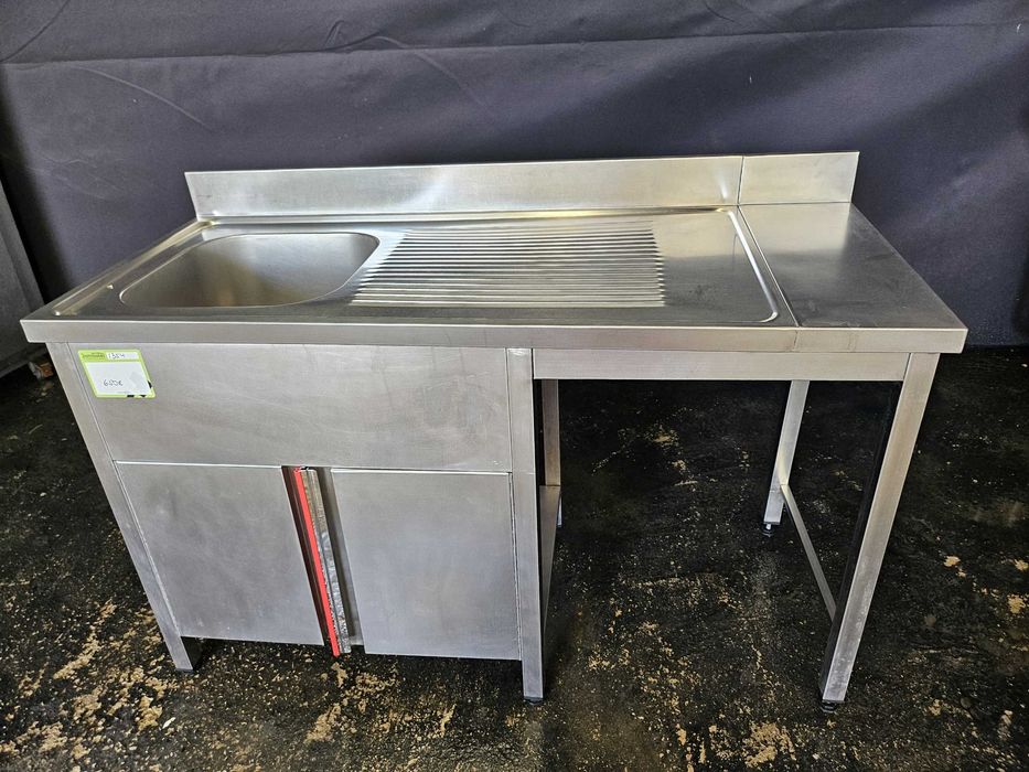 Bancada em inox com lava loiça