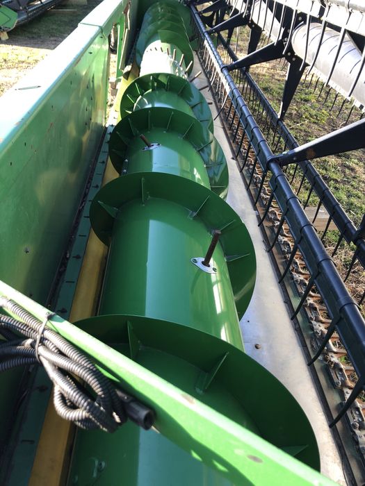 Жниварка John Deere 922  f.