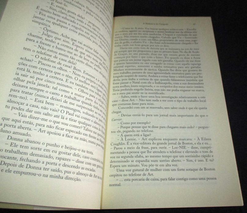 Livro A Biblioteca do Geógrafo Jon Fasman