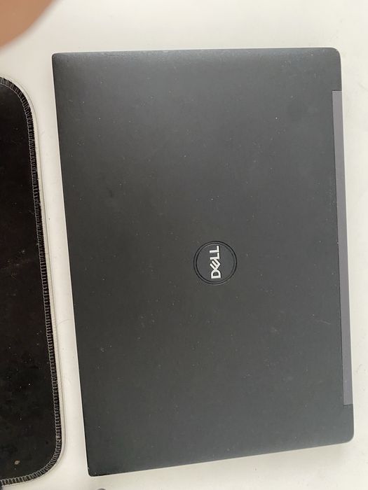 Portatil Dell Latitude 7390 Intel bom estado com marcas de uso