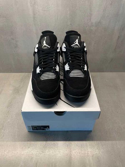 Jordan_4_Retro_White_Thunder R.39