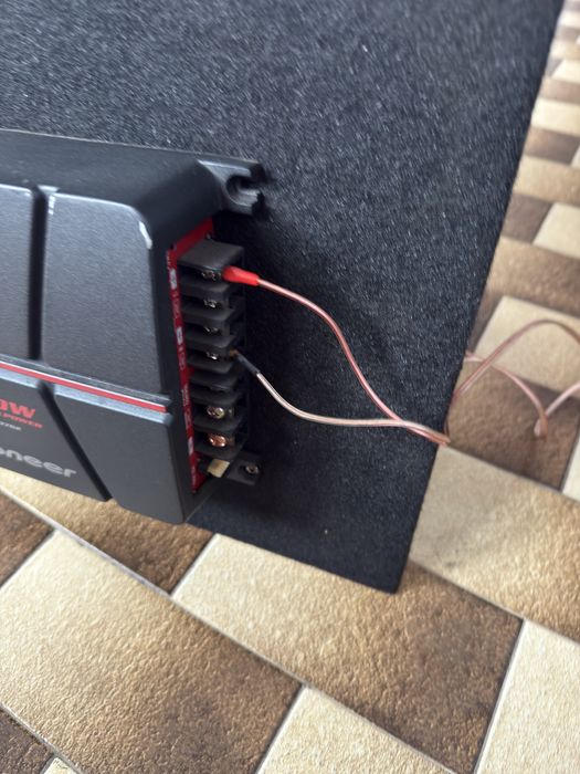 Caixa pioneer com pontencia