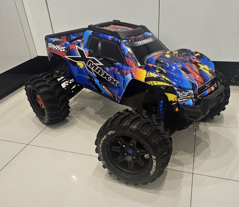 Traxxas x-maxx xmaxx 8s rc nie Arrma Kraton slamed max