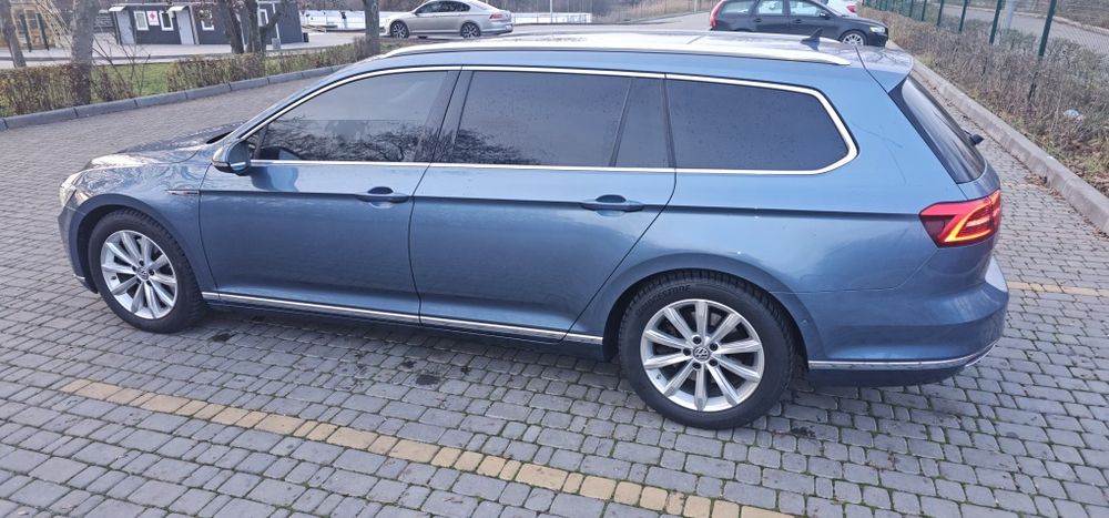Volkswagen Passat 2016 VIN WVWZZZ3CZGE163909 фото оголошення 2 з 21