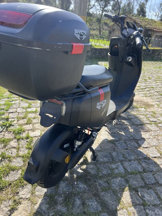 Vendo ou troco mota eletrica