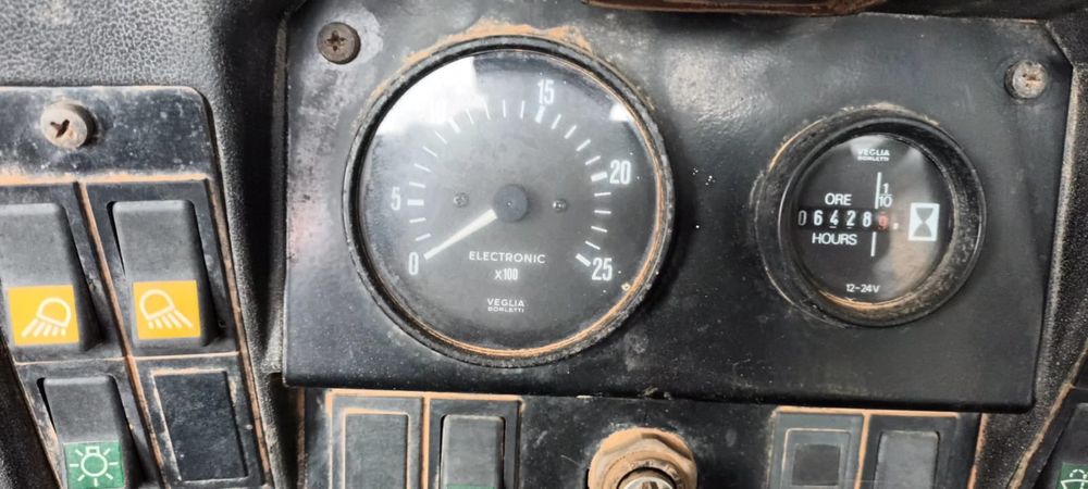 Maquina de rastos fiat-hitachi