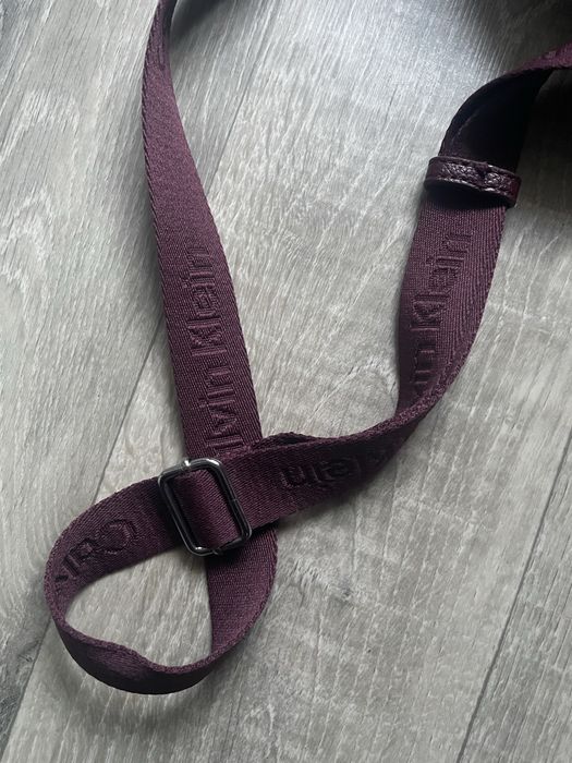 Calvin Klein оригинал сумка через плечо/кроссбади (бананка) кожаная