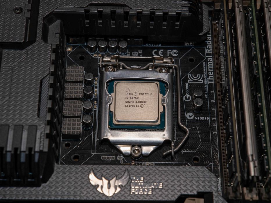 Płyta główna/procesor/ram ASUS GRYPHON Z97 ARMOR EDITION I5 5675c 16gb